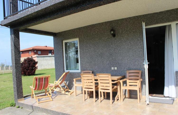 Дом На Пляже Black Sea House Kobuleti Exteriör bild